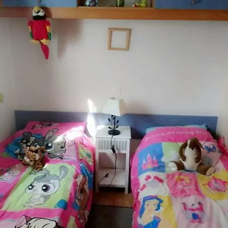 Camping 4 Personnes *