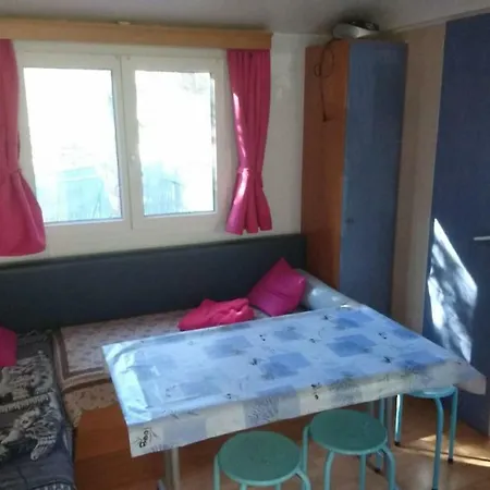 Camping 4 Personnes Cobonne
